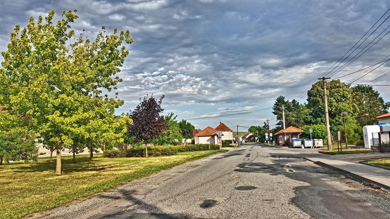 Moravske Toskansko Stavesice Экстерьер фото